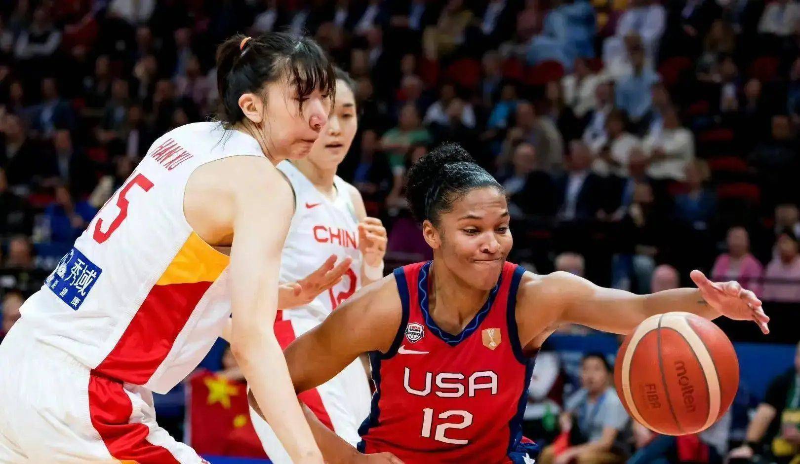 爱游戏-包含多特蒙德今夜官宣签约，志在欧篮联名次提升，话题不断，赛程密集仍需轮换的词条